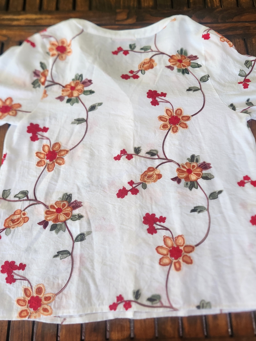 Women's Anna & Rose White Floral Embroidered Button-Front Blouse Size Large - Picture 12 of 13